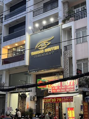 Thương Nguyễn Beauty