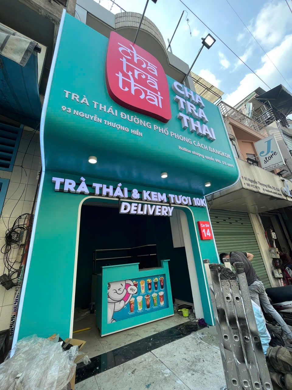 Biển Hiệu Cửa Hàng: Xu Hướng Thiết Kế Nổi Bật Năm 2025